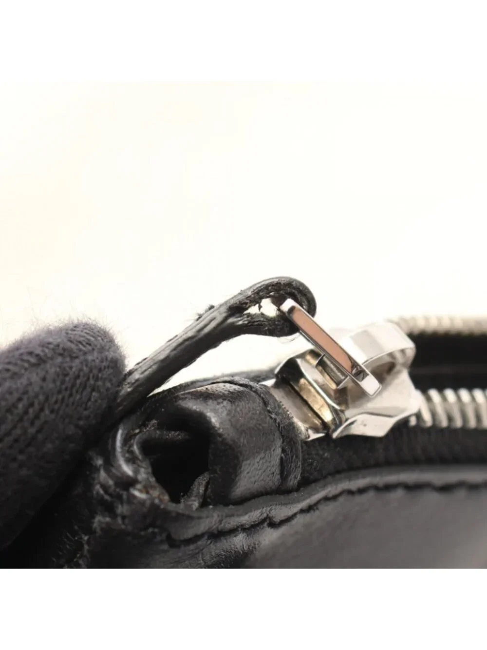 Balenciaga Clutch Navy Clip M Ivory Black Canvas Leather
